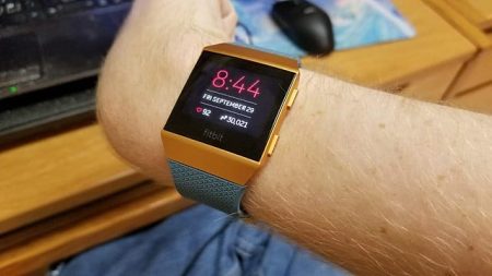 Fitbit Ionic Smartwatch: 3 Pros and Cons - TechFriend.IN